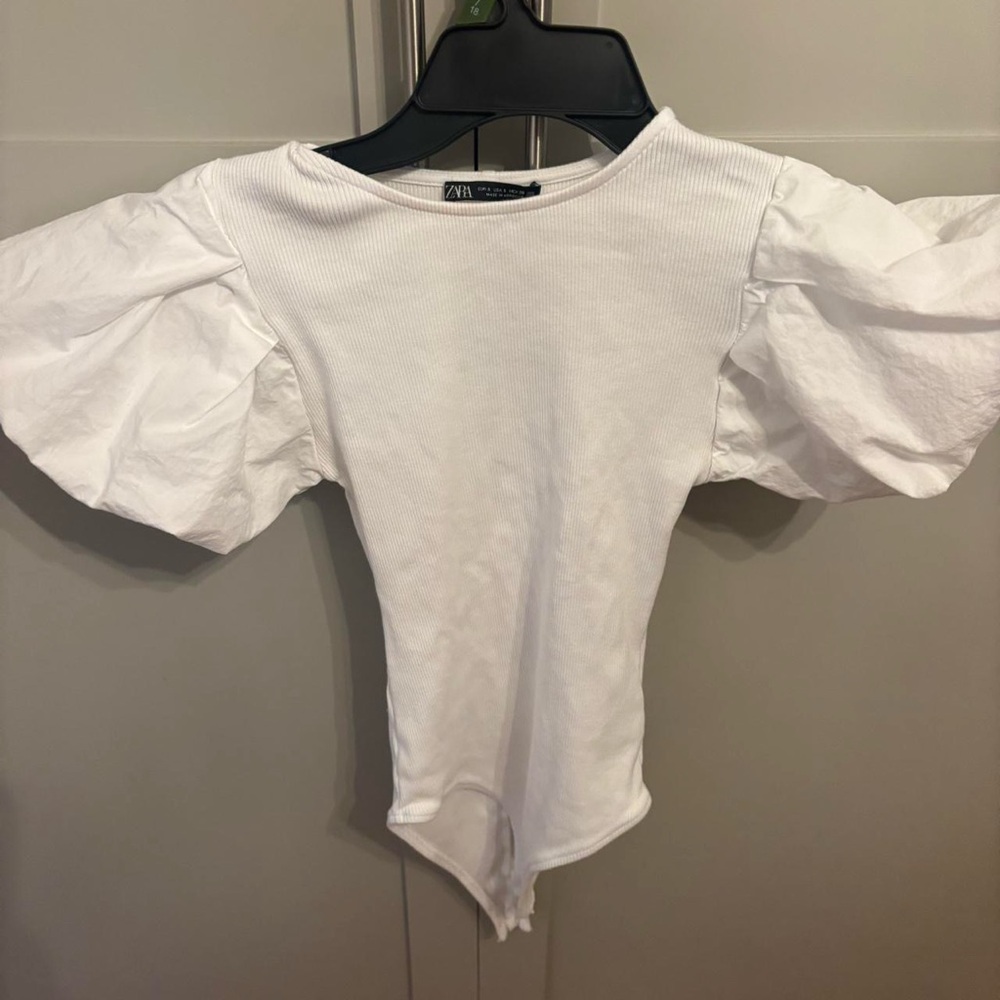 Zara White Puff-Sleeve Ribbed Bodysuit